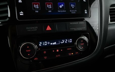 Mitsubishi Outlander III рестайлинг 3, 2018 год, 2 035 055 рублей, 16 фотография