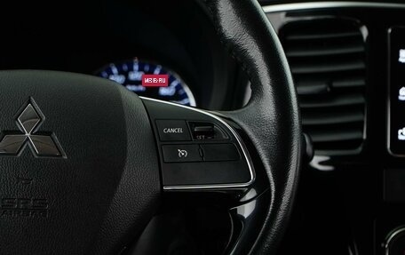 Mitsubishi Outlander III рестайлинг 3, 2018 год, 2 035 055 рублей, 13 фотография
