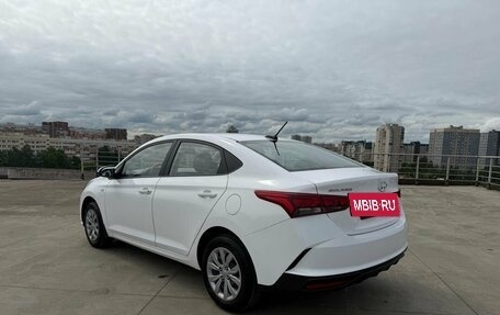Hyundai Solaris II рестайлинг, 2021 год, 1 295 000 рублей, 8 фотография