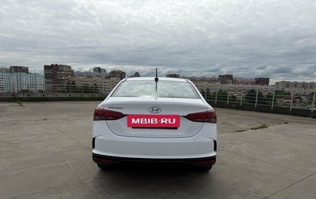 Hyundai Solaris II рестайлинг, 2021 год, 1 295 000 рублей, 7 фотография