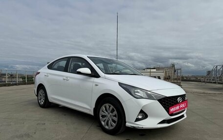 Hyundai Solaris II рестайлинг, 2021 год, 1 295 000 рублей, 4 фотография