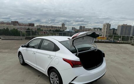 Hyundai Solaris II рестайлинг, 2021 год, 1 295 000 рублей, 11 фотография