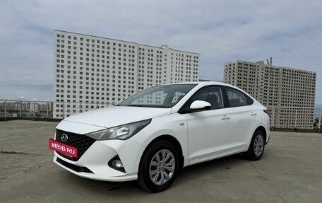 Hyundai Solaris II рестайлинг, 2021 год, 1 295 000 рублей, 10 фотография