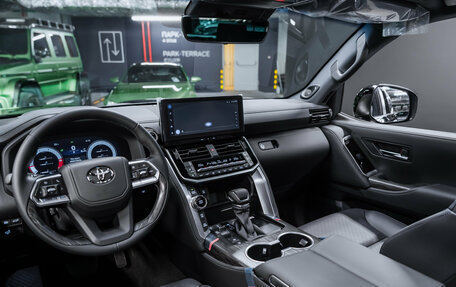 Toyota Land Cruiser, 2026 год, 15 300 000 рублей, 9 фотография