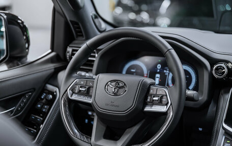 Toyota Land Cruiser, 2026 год, 15 300 000 рублей, 10 фотография