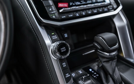 Toyota Land Cruiser, 2026 год, 15 300 000 рублей, 14 фотография