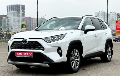 Toyota RAV4, 2021 год, 4 490 000 рублей, 1 фотография