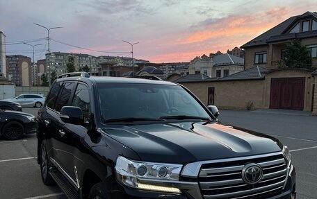 Toyota Land Cruiser 200, 2016 год, 5 100 000 рублей, 1 фотография