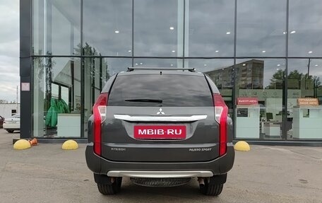 Mitsubishi Pajero Sport III рестайлинг, 2020 год, 3 099 800 рублей, 7 фотография