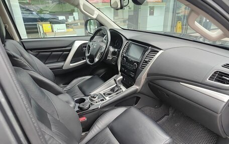 Mitsubishi Pajero Sport III рестайлинг, 2020 год, 3 099 800 рублей, 13 фотография
