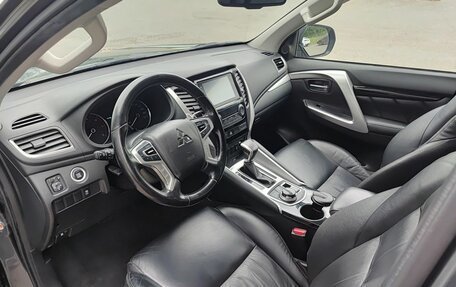 Mitsubishi Pajero Sport III рестайлинг, 2020 год, 3 099 800 рублей, 20 фотография