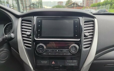 Mitsubishi Pajero Sport III рестайлинг, 2020 год, 3 099 800 рублей, 18 фотография