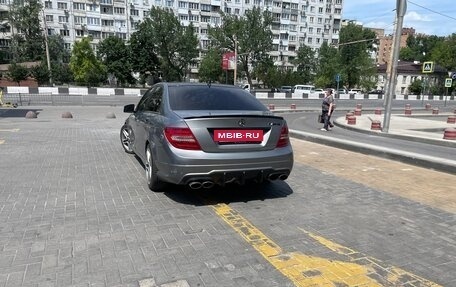 Mercedes-Benz C-Класс, 2011 год, 1 350 000 рублей, 4 фотография