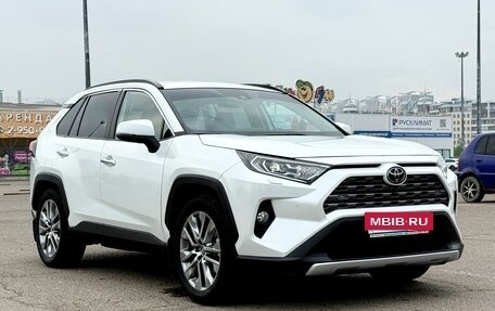 Toyota RAV4, 2021 год, 4 490 000 рублей, 5 фотография