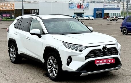 Toyota RAV4, 2021 год, 4 490 000 рублей, 4 фотография