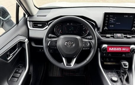 Toyota RAV4, 2021 год, 4 490 000 рублей, 31 фотография