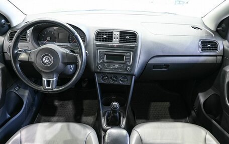 Volkswagen Polo VI (EU Market), 2013 год, 679 900 рублей, 9 фотография