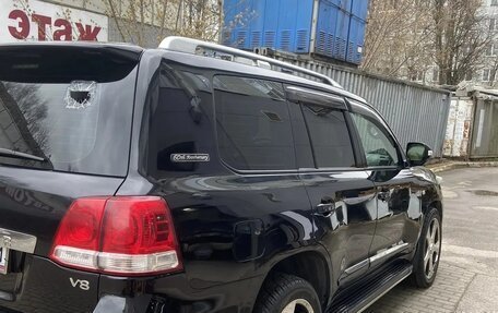 Toyota Land Cruiser 200, 2011 год, 2 750 000 рублей, 5 фотография