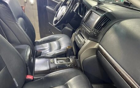 Toyota Land Cruiser 200, 2011 год, 2 750 000 рублей, 9 фотография