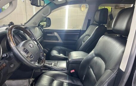 Toyota Land Cruiser 200, 2011 год, 2 750 000 рублей, 10 фотография