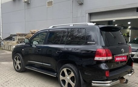 Toyota Land Cruiser 200, 2011 год, 2 750 000 рублей, 2 фотография
