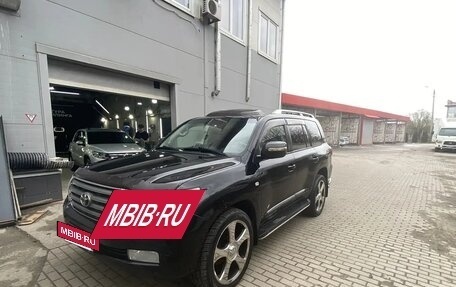 Toyota Land Cruiser 200, 2011 год, 2 750 000 рублей, 6 фотография