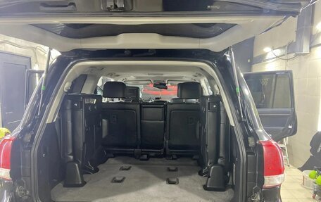 Toyota Land Cruiser 200, 2011 год, 2 750 000 рублей, 15 фотография