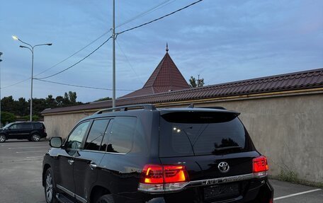 Toyota Land Cruiser 200, 2016 год, 5 100 000 рублей, 3 фотография