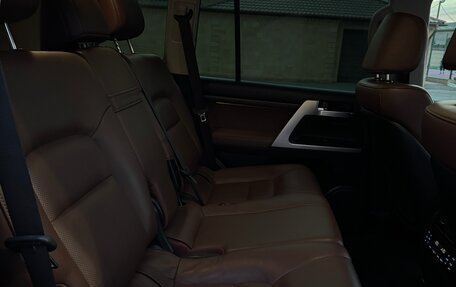 Toyota Land Cruiser 200, 2016 год, 5 100 000 рублей, 7 фотография