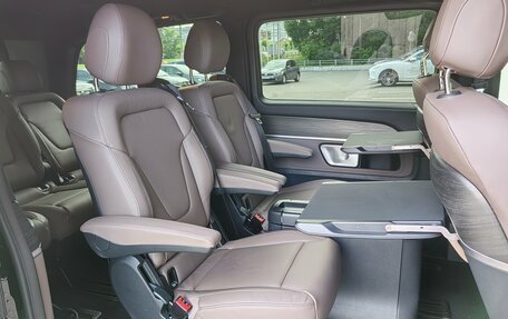 Mercedes-Benz V-Класс, 2025 год, 16 990 000 рублей, 9 фотография