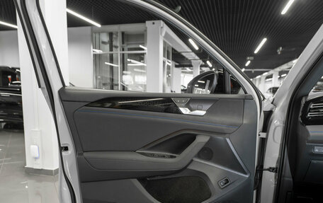 Volkswagen Tiguan, 2026 год, 4 650 000 рублей, 23 фотография