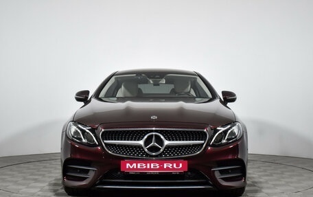 Mercedes-Benz E-Класс, 2019 год, 3 390 000 рублей, 3 фотография