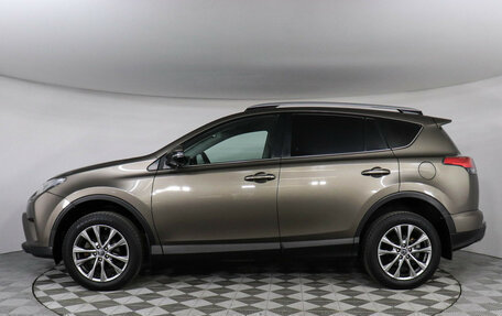 Toyota RAV4, 2018 год, 2 677 000 рублей, 10 фотография