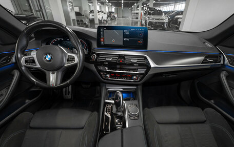 BMW 5 серия, 2021 год, 4 380 000 рублей, 8 фотография