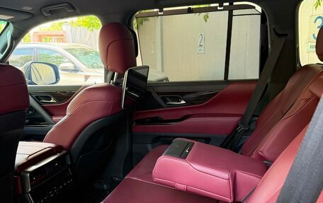 Lexus LX, 2022 год, 17 490 000 рублей, 7 фотография