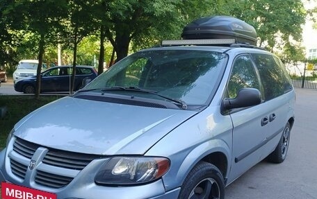 Dodge Caravan IV, 2004 год, 299 999 рублей, 3 фотография