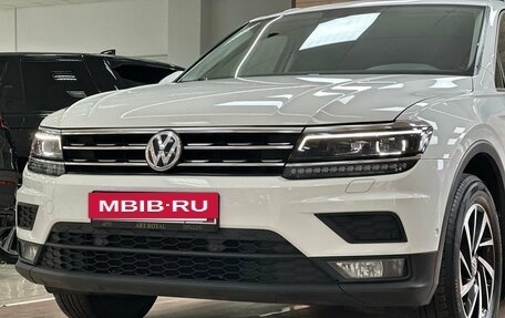 Volkswagen Tiguan II, 2018 год, 2 730 000 рублей, 3 фотография