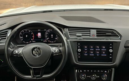 Volkswagen Tiguan II, 2018 год, 2 730 000 рублей, 15 фотография