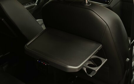 Volkswagen Tiguan II, 2018 год, 2 730 000 рублей, 25 фотография