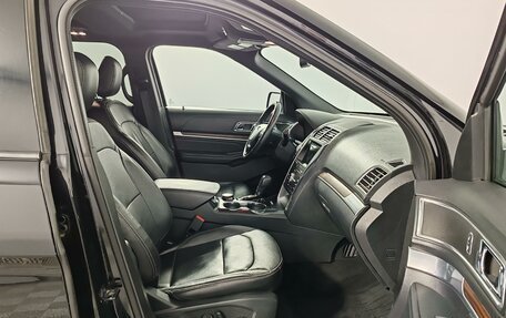 Ford Explorer VI, 2019 год, 2 499 000 рублей, 21 фотография