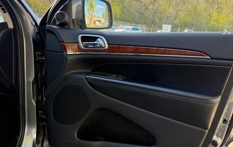 Jeep Grand Cherokee, 2012 год, 1 900 000 рублей, 12 фотография