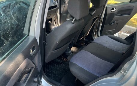 Ford Fusion I, 2006 год, 350 000 рублей, 3 фотография