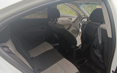 Chevrolet Cruze II, 2013 год, 720 000 рублей, 9 фотография