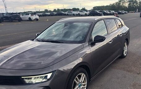 Opel Astra, 2023 год, 2 450 000 рублей, 3 фотография