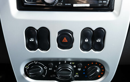 Renault Sandero I, 2012 год, 699 000 рублей, 16 фотография