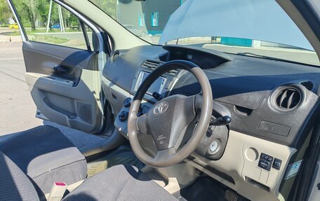 Toyota Passo Sette, 2009 год, 650 000 рублей, 7 фотография