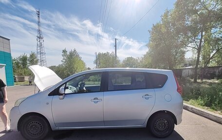 Toyota Passo Sette, 2009 год, 650 000 рублей, 3 фотография