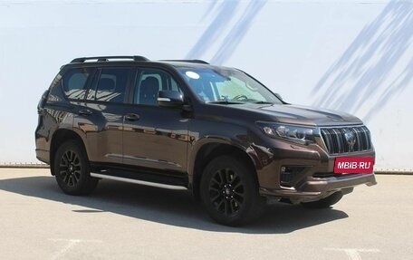 Toyota Land Cruiser Prado 150 рестайлинг 2, 2021 год, 6 600 000 рублей, 3 фотография