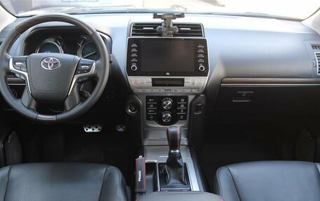 Toyota Land Cruiser Prado 150 рестайлинг 2, 2021 год, 6 600 000 рублей, 15 фотография