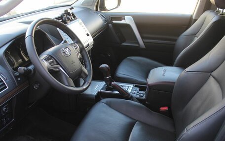 Toyota Land Cruiser Prado 150 рестайлинг 2, 2021 год, 6 600 000 рублей, 17 фотография